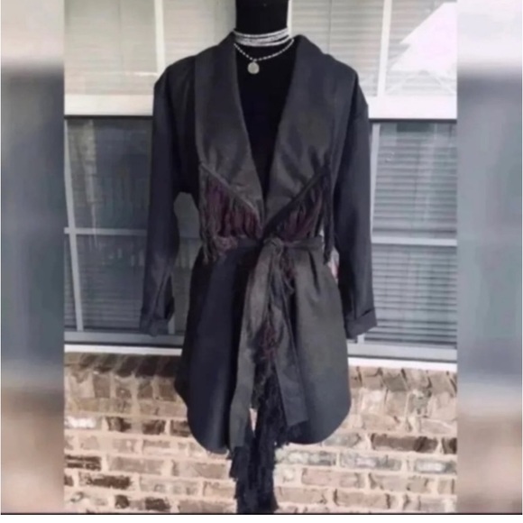 NEW FRINGE BELTED COAT WITH POCKETS - Picture 11 of 11